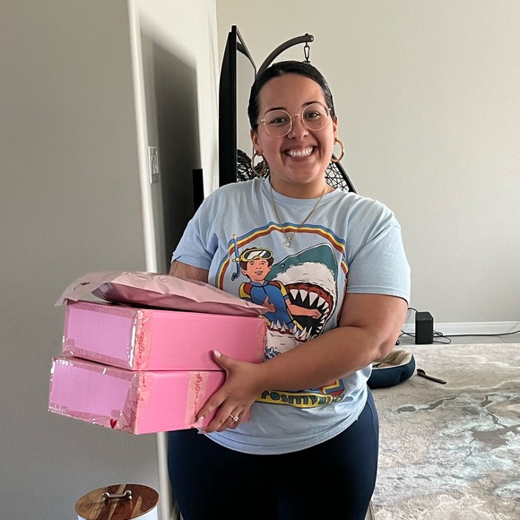 Who is Preloved Curves? - Picture 2 of 3